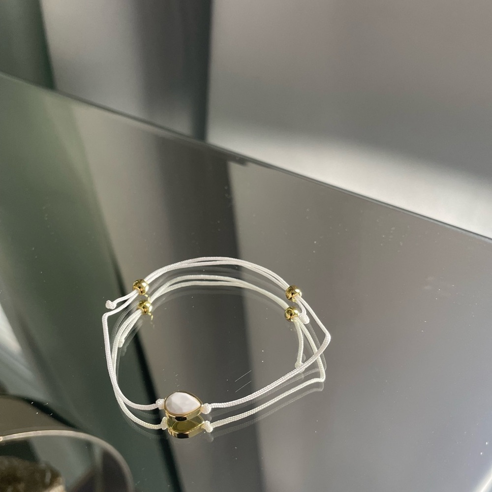 New GORJANA 18k gold plated “CALMING” bracelet - Picture 4 of 17